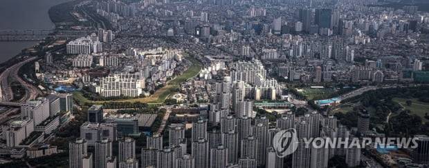 서울 집값 5개월 연속 상승폭 커져…재건축·중저가 '강세'