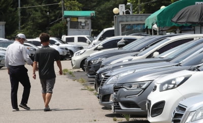 매매상사 비싸고 못 믿겠어…중고차 절반 이상이 '직거래'