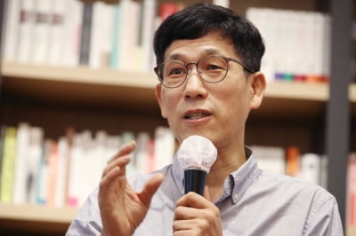 진중권, 이재명 '박정희 언급'에 "文 정권 노선 이탈" 