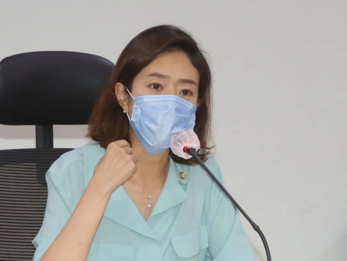 경희대 국제캠퍼스 총학생회 고민정 의원이 부끄럽습니다 | 한국경제 경희대 국제캠퍼스 총학생회 고민정 의원이 부끄럽습니다 | 한국경제