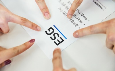 ESG 투자에 발동 건 국부펀드…지역마다 투자전략은 '제각각'