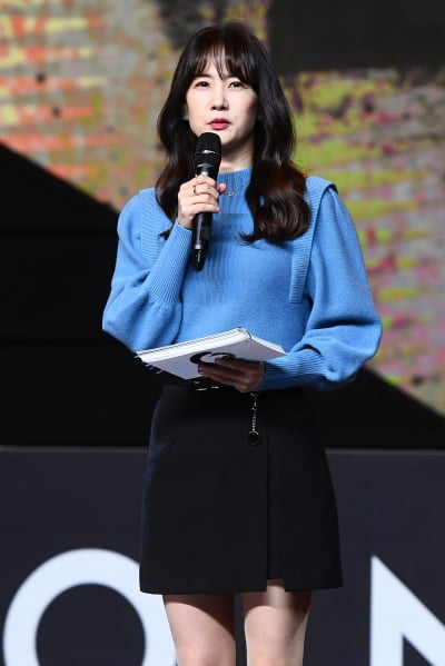  박소현, '원어스 쇼케이스 MC 맡았어요~'