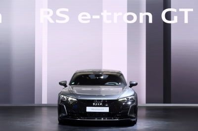 [포토] 국내 첫 아우디, 'RS e-tron GT' 국내 최초 공개 (2021 서울 모빌리티쇼)