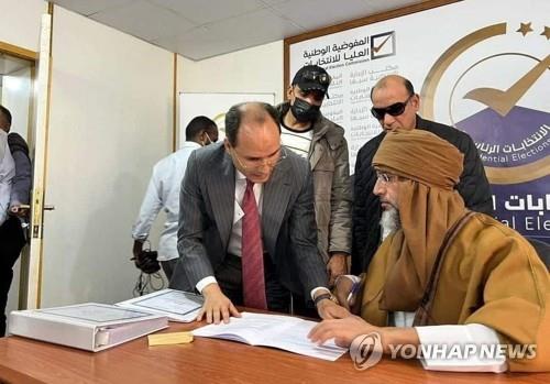 카다피 아들, 리비아 12월 대선 후보 등록