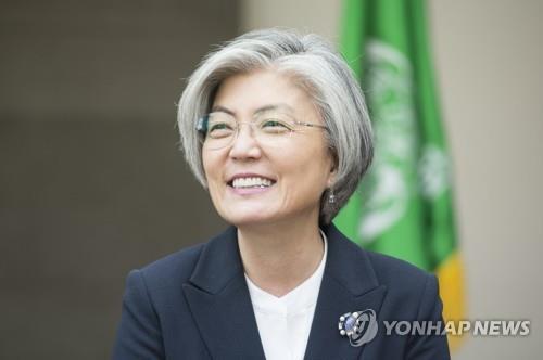 'ILO 도전장' 강경화 "산업구조 대변화…인간중심 회복 초점"