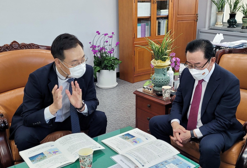 경남지사 권한대행·경제부지사, 기재부 방문…"국비 증액" 요청