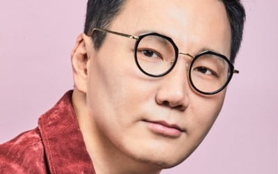 더원, 고현정·조인성과 한가족…아이오케이와 전속 계약 [공식]