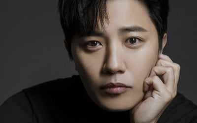 [공식] 진구, 코로나19 확진 판정…"무증상, 격리 시설서 치료중"