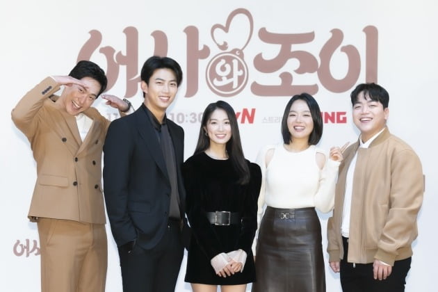 배우 민진웅(왼쪽), 옥택연, 김혜윤, 이상희, 박강섭./사진제공=tvN ‘어사와 조이’
