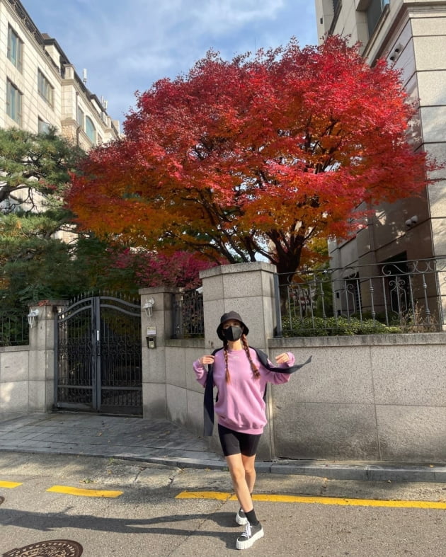 '백윤식 며느리' 정시아, 동네산책 중 "♥백도빈이 찍어준 사진, 처음으로 맘에 들어" [TEN★]