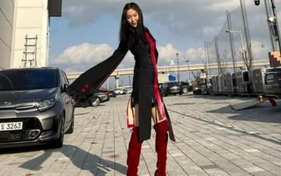 '한의사♥' 장영란, 연말이라 산타 대신 빨간 부츠 "늦은 퇴근길" [TEN★]