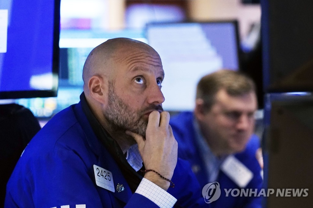 글로벌 금융시장, 새 변이 공포에 '검은 금요일'…다우 900P↓(종합)