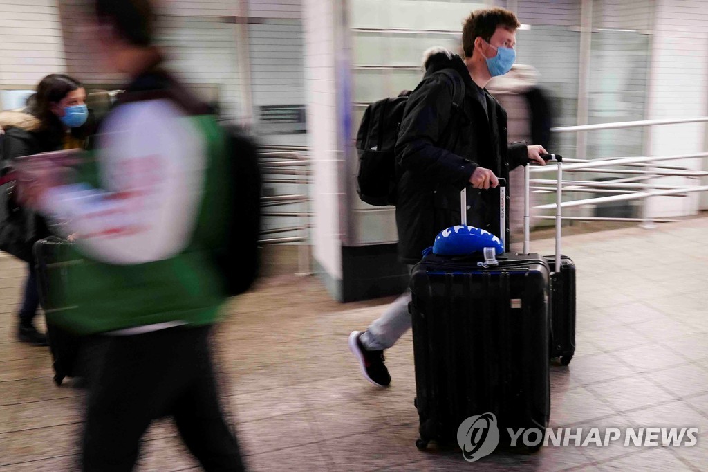 [월드&포토] 국경 열자 늘어난 외국 관광객…뉴욕 관광업계 '화색'