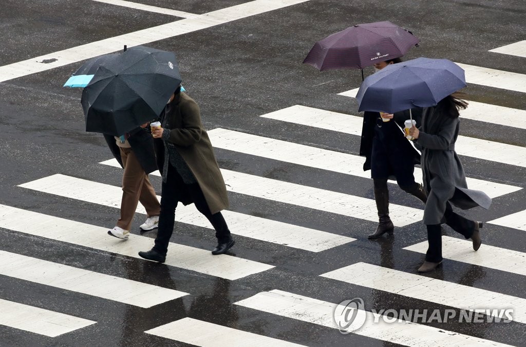 내일 출근길 겨울비…오후 강추위에 눈으로 바뀔 수도(종합)