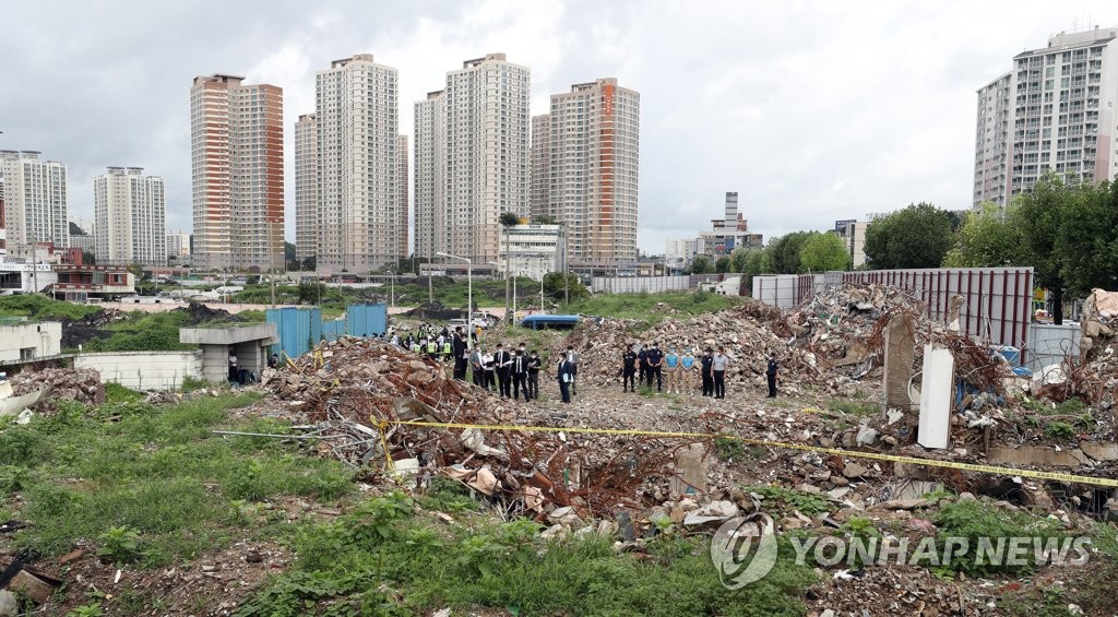 붕괴참사 현장 철거비 '50억 공사가 9억에'…불법철거의 배경