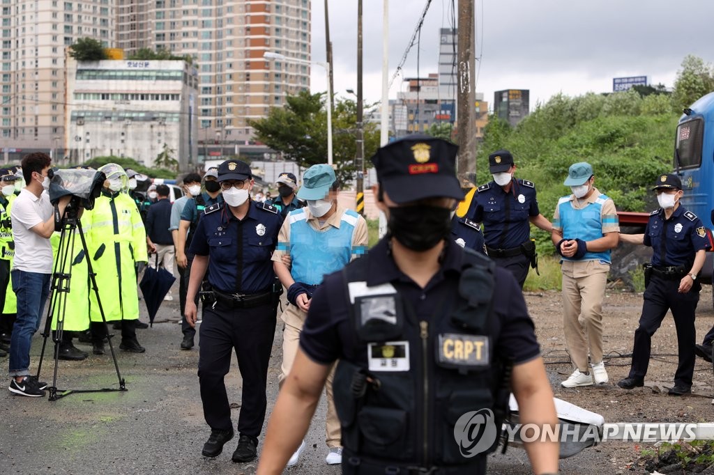 붕괴참사 현장 철거비 '50억 공사가 9억에'…불법철거의 배경