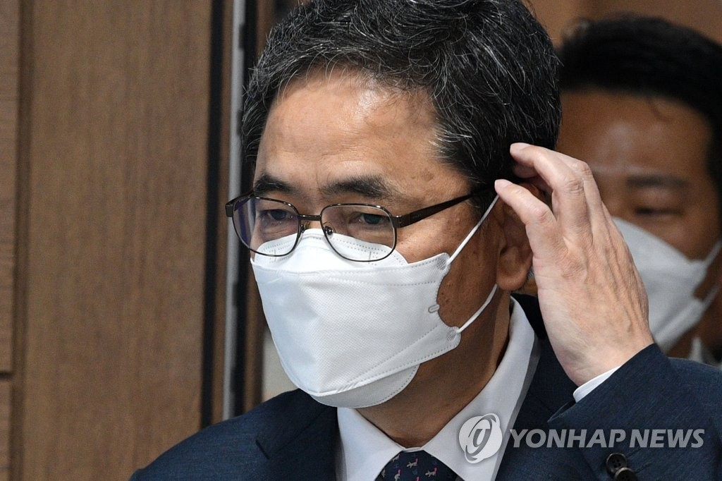 [3보] '아들 퇴직금 50억 ' 곽상도 자택 등 압수수색…로비 수사 본궤도