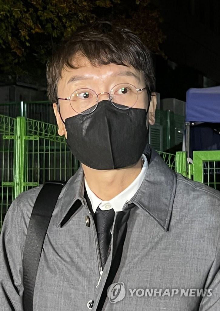 野 대선후보로 올라선 윤석열…尹 파고드는 공수처·검찰