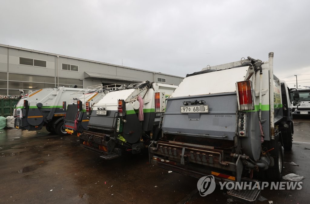 경북도 "청소차는 요소수 사용하지 않는 차로 임시 변경 추진"