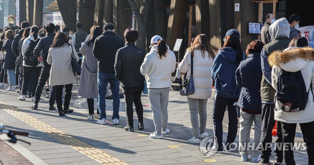 수도권 중환자 병상 4개중 3개이상 '사용중'…병상 부족 현실화(종합2보)