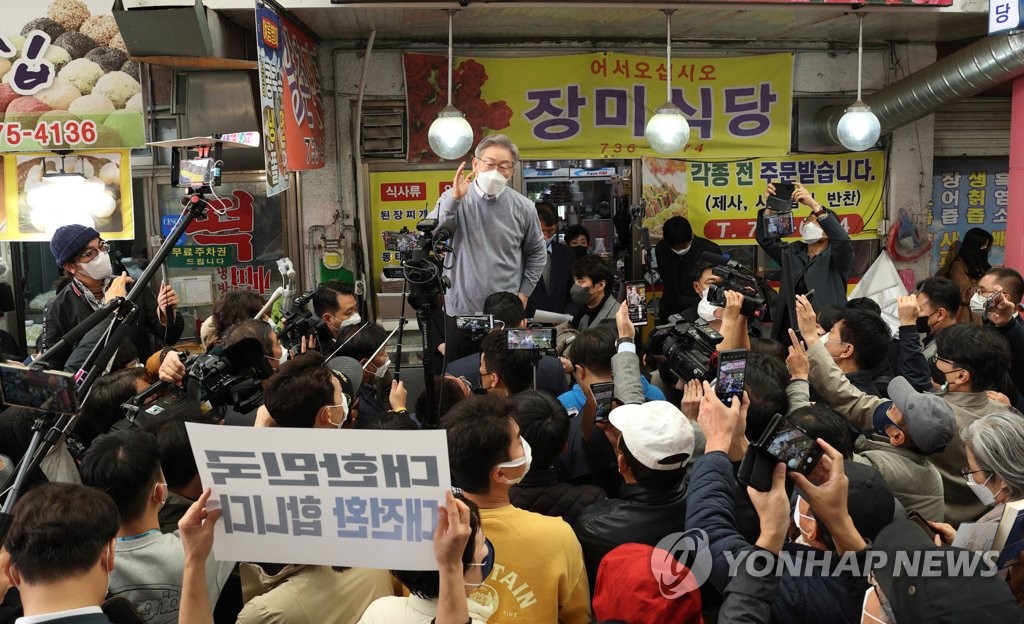 이재명 '쇄신 선대위' 이끌고 호남행…저인망식 1천300㎞ 훑는다