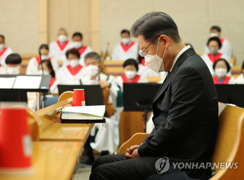 반성문 들고 광주 달려간 이재명…'2030 전면' 선대위 출범(종합)