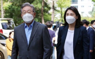 진중권 "이재명 캠프, 김혜경 사고로 '자상한 남편' 홍보하려다"
