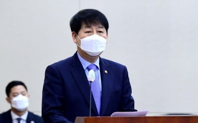 국조실장 "요소 1.9만t 中 통관대기중…이것만 풀려도 숨돌린다"