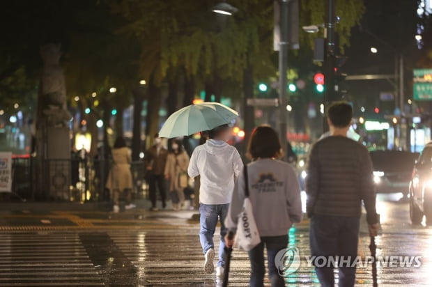 내일 새벽·오후 수도권·충남에 비…쌀쌀한 아침·포근한 낮