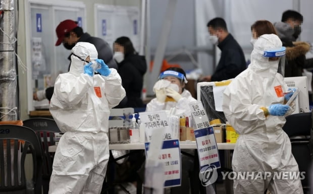 위드코로나 이후 심상치 않더니…위중증 환자 '역대 최다'