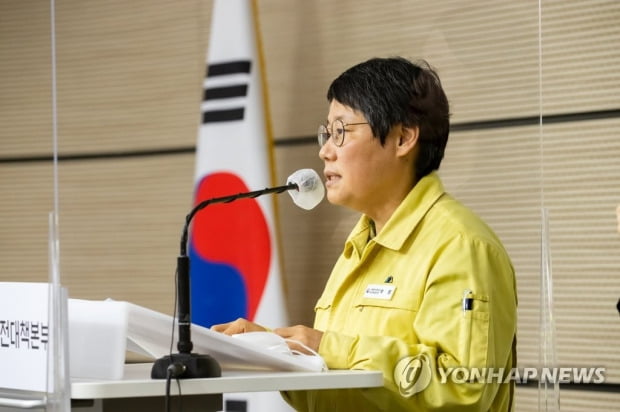 정부 "유행상황 계속 엄중해지면 비상계획 포함 방역강화 검토"