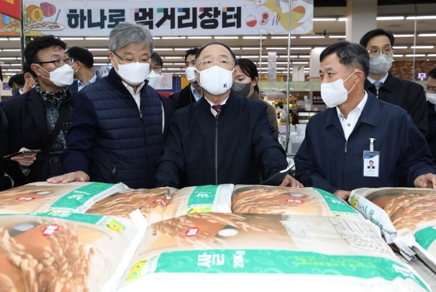 쌀값 2년전보다 13% 올랐는데…이재명 "가격하락해 시장격리 필요"[강진규의 데이터너머]