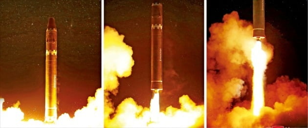북한이 2017년 11월 대륙간탄도미사일(ICBM) '화성-15'를 시험발사하고 있는 모습./ 연합뉴스 