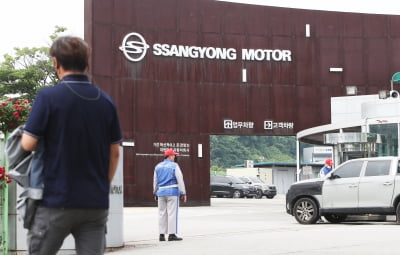 쌍용차 본계약 '난항'…"부실로 가격 인하해야" VS. "회생 딜은 청산가치로"