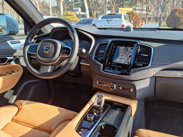 볼보 XC90 실내. 사진=신현아 기자