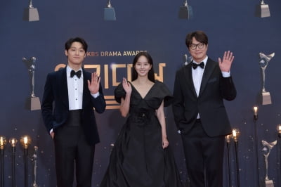  이도현-김소현-성시경, 'KBS연기대상의 세 MC'(2021 KBS 연기대상)