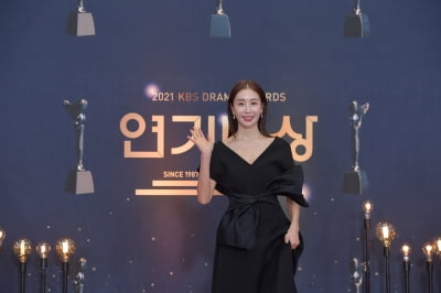 [포토] 한다감, '오늘 밤 주인공은 나야~'(2021 KBS 연기대상)