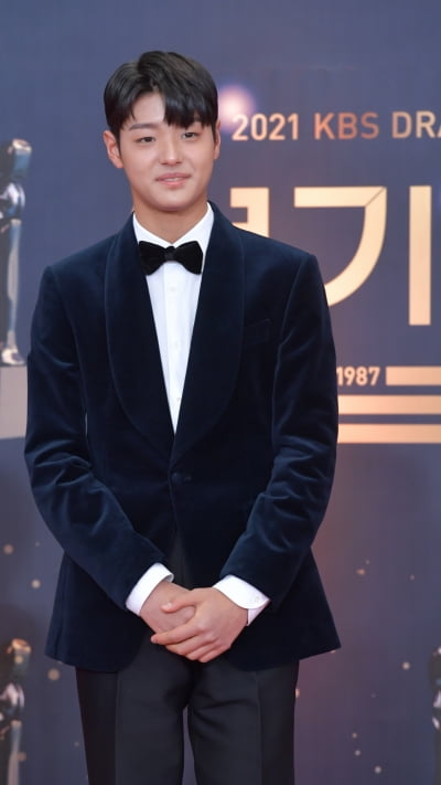 [포토] 박상훈, '레드카펫 긴장되네요'(2021 KBS 연기대상)