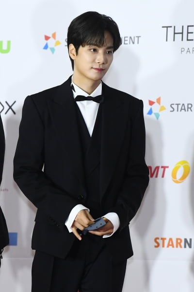 [포토] 뉴이스트 JR, '팬들 반하게 만드는 멋짐'