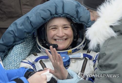 러시아, 우주정거장 '드릴 구멍' NASA 우주비행사 형사기소 압박