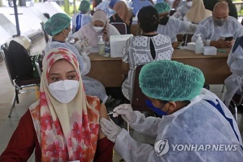 인니, 오미크론 차단 강화…공무원 출국금지·격리 10일