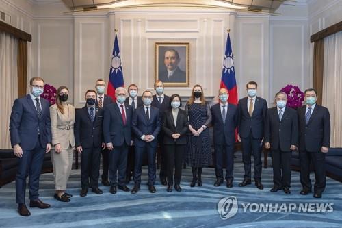 [고침] 국제(중국의 리투아니아 제재…중·EU 무역갈등으…)