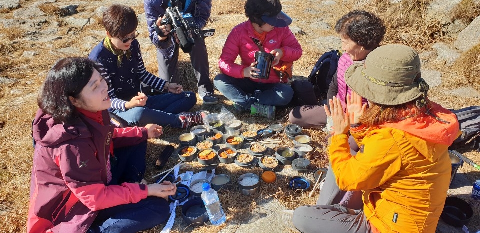 "도시락 먹고, 선물도 받고"…소백산 북부사무소 이벤트