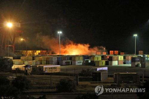 이스라엘, 시리아 북부 항구 공습…"이란 무기 공급 노려"