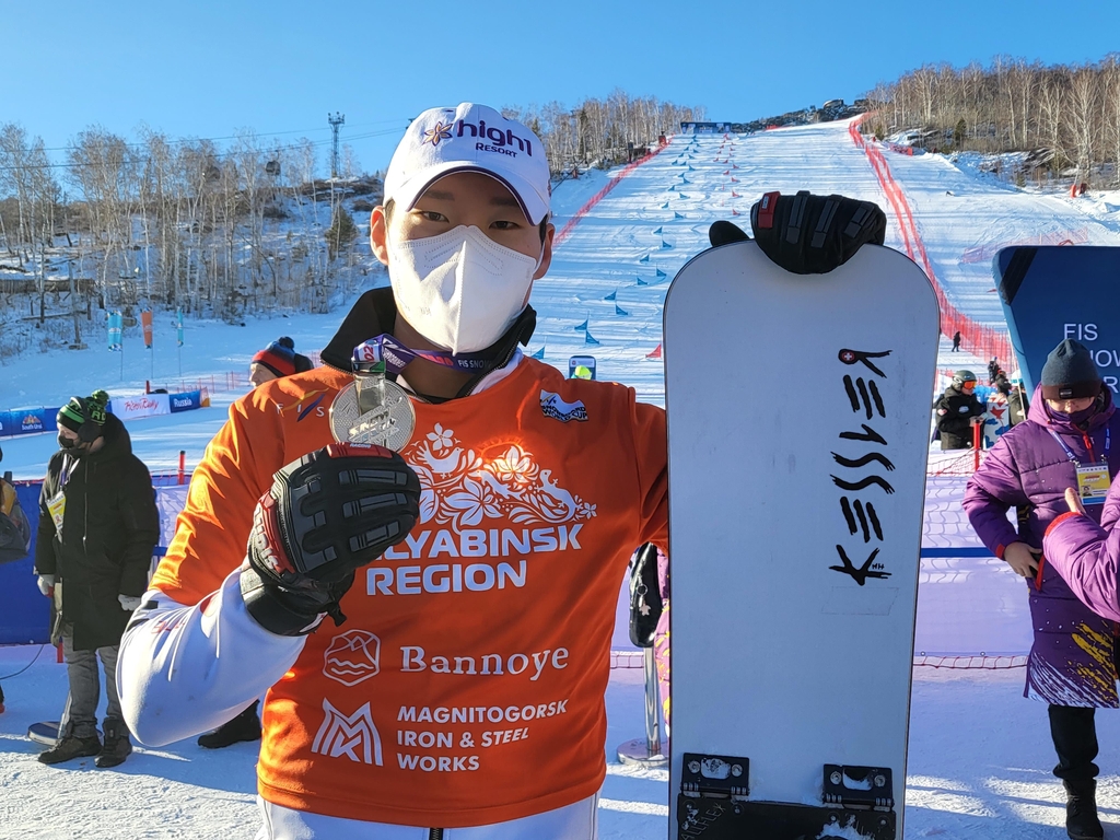 스노보드 이상호, 월드컵 평행 회전은 준우승…연이틀 결승 진출