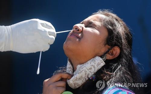 인도 오미크론 확진자 38명으로…2시간 내 검사키트 개발