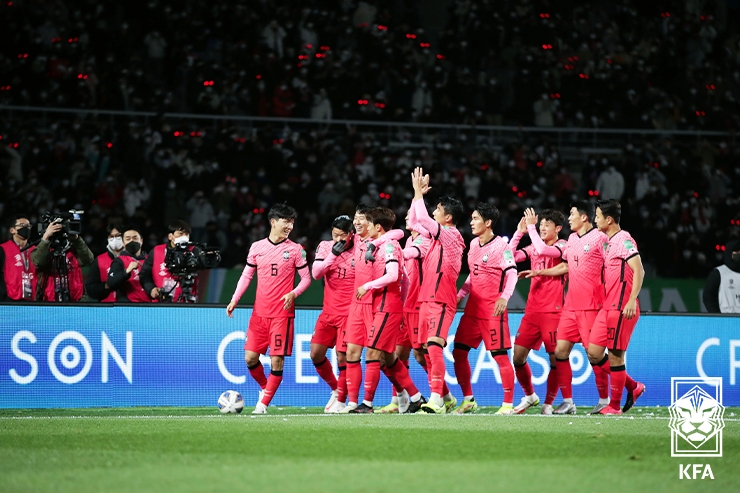 손흥민의 이란전 선제골, 축구팬이 뽑은 '올해의 골' 선정