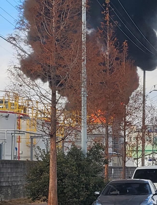 여수산단서 또 화재…공장측 자체 진화 인명피해 없어