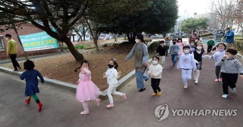 충북도 "만0∼5세 아동 보육재난지원금 10만원 연내 지급"