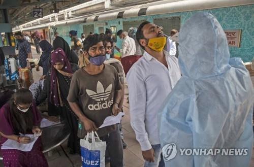 오미크론 확산에 인도 법원 "지방선거 연기" 촉구